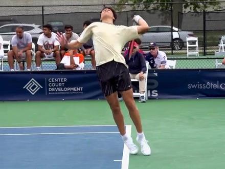 造成巨大压 造成巨大压